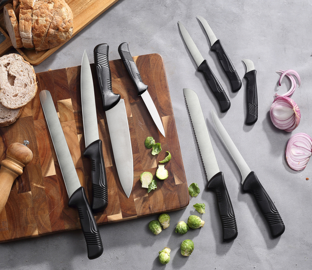 Set di coltelli da cucina con lame in acciaio inossidabile da 9 pezzi con manici in PP nero