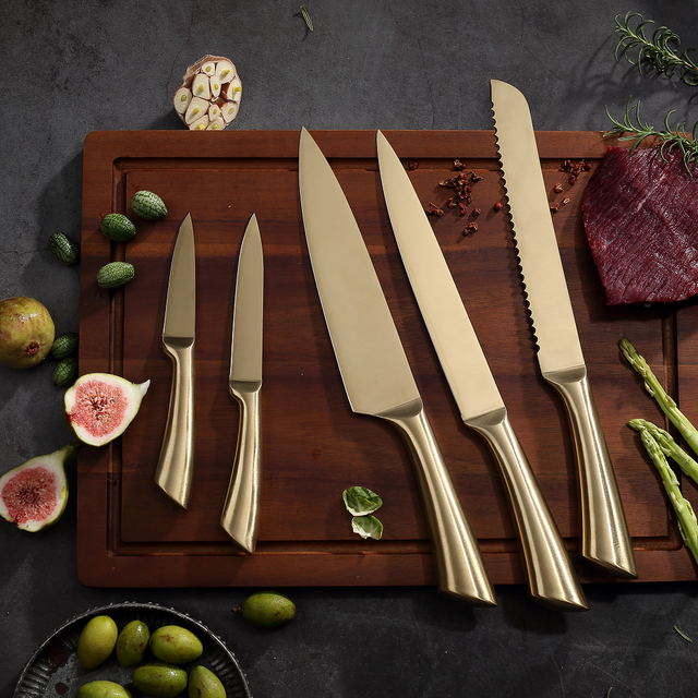 طقم سكاكين من الفولاذ الكربوني المقاوم للصدأ باللون الذهبي مكون من 5 قطع بمقبض مجوف